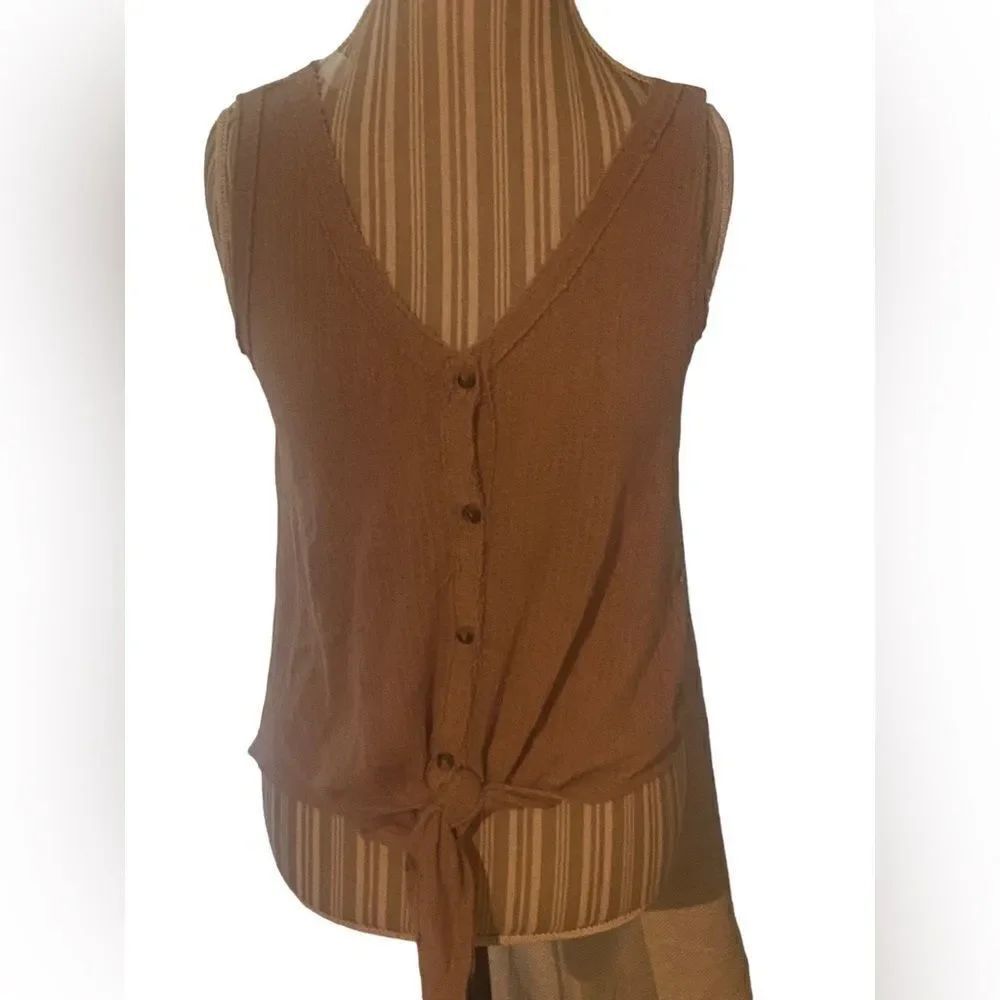 Sienna Sky size small top excellent can drink cute styleβsee pics